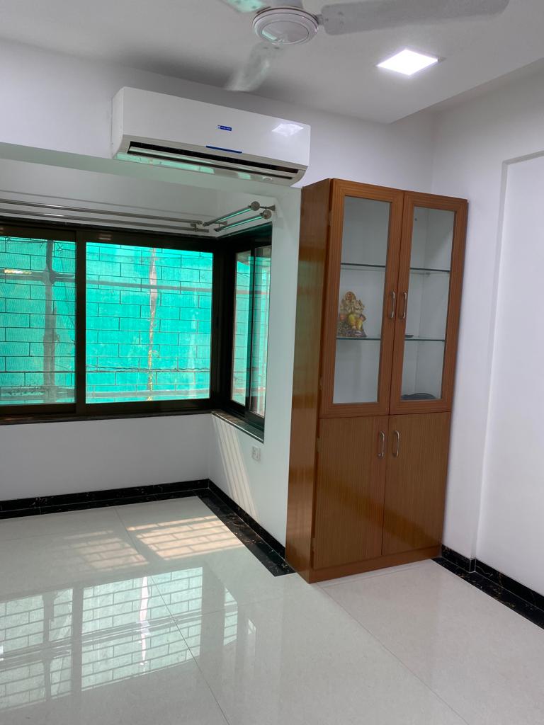 2 BHK Semi Furnished in Apsara Cosmopolitan , Bandra West